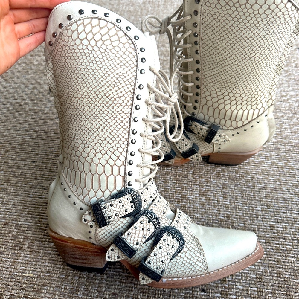 Free bird boots